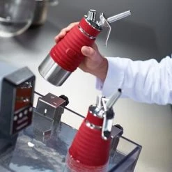 Bakeware ISI Silicone Protective Heat Cover